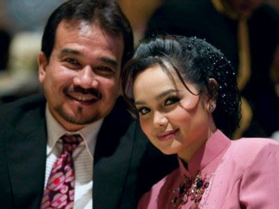 Suami Siti Nurhaliza kini sedang menjalani pembedahan