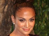 Jennifer Lopez 'Bored' Of Wedding Rumours