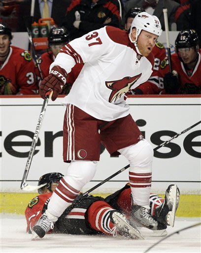 Panthers rally & Coyotes win in OT to take 2-1 leads 201204172105759434089-p2