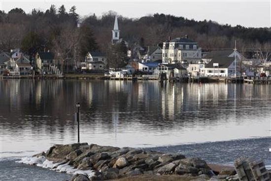 Wolfeboro, NH, braces for possible "White House North" - Yahoo! News