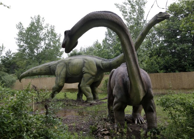 Park of animatronic dinosaurs opens in N.J. 707a6176b402ad0e100f6a706700d777
