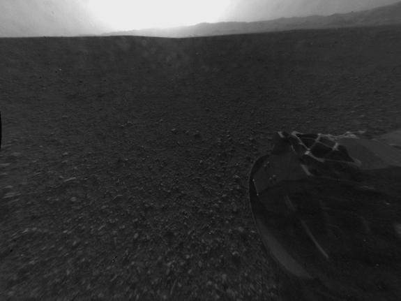 Mars_Rover_Curiosity_Snaps_Photo-7f5ada2c233f55fe0ede88fda3a0bb79