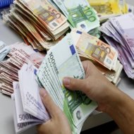Έρχεται κούρεμα καταθέσεων λόγω τρύπας 1 τρις ευρώ στις τράπεζες