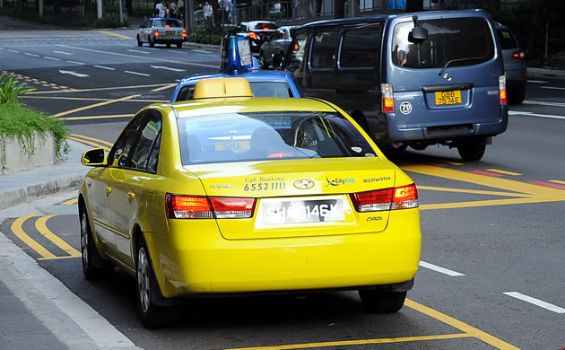 Cabbie found dead in his taxi - Yahoo!