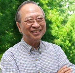 Dr Tan Cheng Bock has generated internet buzz through his blog and Facebook Page. (Photo courtesy of Dr Tan's Facebook page)