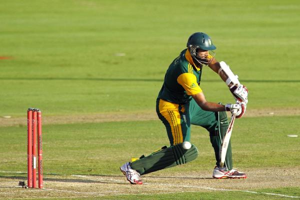 Amla, Rossouw set up big win for South Africa
