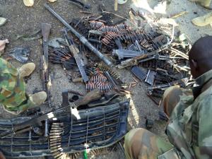 Nigerian soldiers show arms and ammunition recovered&nbsp;&hellip;