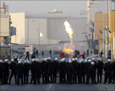 تشييع صبي بالبحرين يجدد المظاهرات