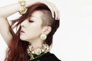 Sandara Park '2NE1' Menangis Saat Memangkas Rambut