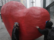Pessoas comemoram Valentine's Day
