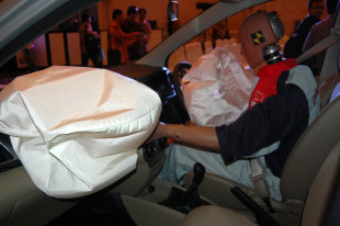 Dual SRS Airbag Daihatsu Xenia terbaru