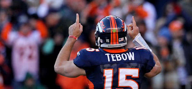 Tim TEBOW has a monster first-half against the vaunted Steelers defense