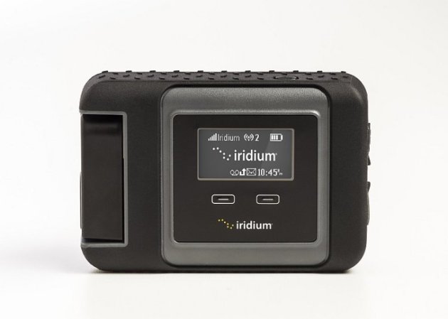 iridium go1 750x535 Iridium Go: Hotspot Wi Fi untuk Dibawa ke Laut, Gua &amp; Gunung news mobile gadget aksesoris gadget 