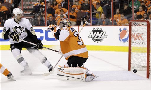 Penguins & Canucks avoid sweep; Senators even series 201204182044746906642-p2