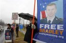 Soldado EEUU en caso WikiLeaks dice fue confinado en una "jaula"