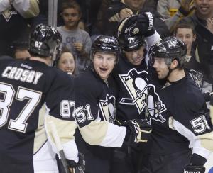 Penguins win 4th straight, top reeling Blue Jackets …