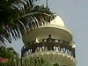 Seharian Sniper Bertengger di Menara Masjid Istana