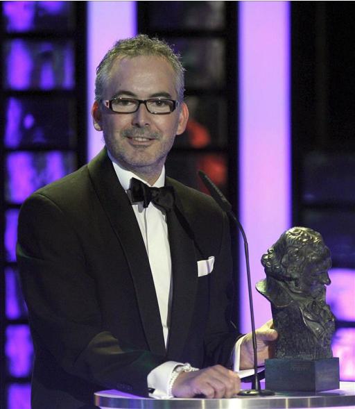 El realizador Pedro Solis García tras recibir el Goya al "Mejor cortometraje de animación", por su trabajo "Cuerdas", durante la gala de entrega de los 28 premios Goya, anoche en Hotel Auditorium de Madrid. EFE