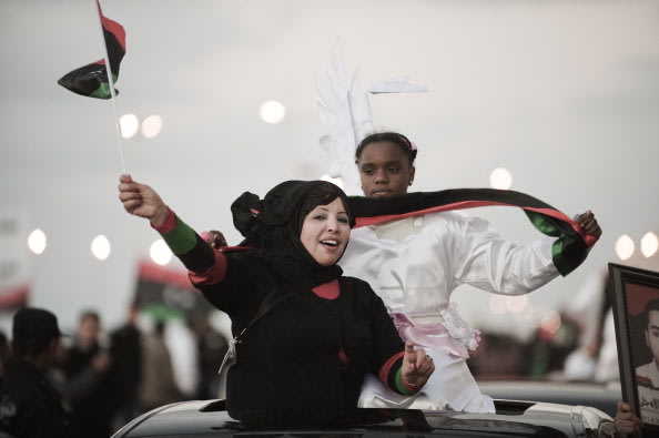 احتفالات الليبيين بمرور عام على ثورتهم ضد القذافي 139067935-jpg_171059