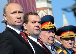 Russia displays its might amid Ukrainian crisis
