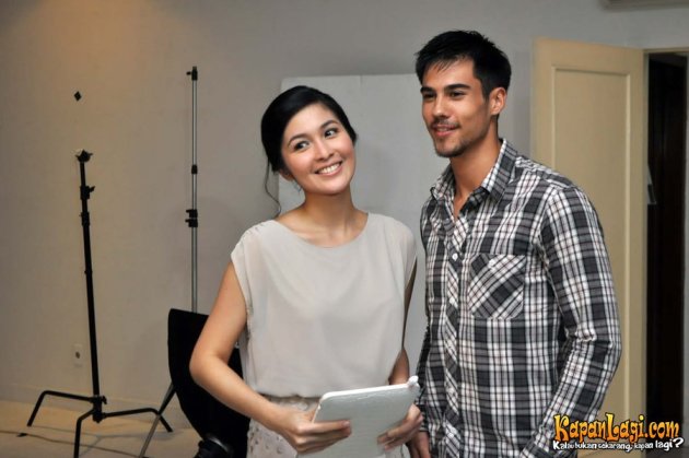 Sandra Dewi dan Pacar barunya Sandra-dewi-perkenalkan-pacar-baru-20120627-004-mai-jpg_062204