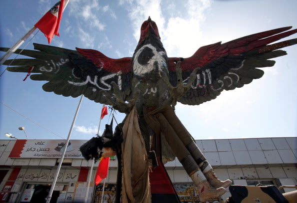صور لاحتفالات الليبيين بمرور عام على ثورتهم ضد القذافي  139029445-jpg_171034