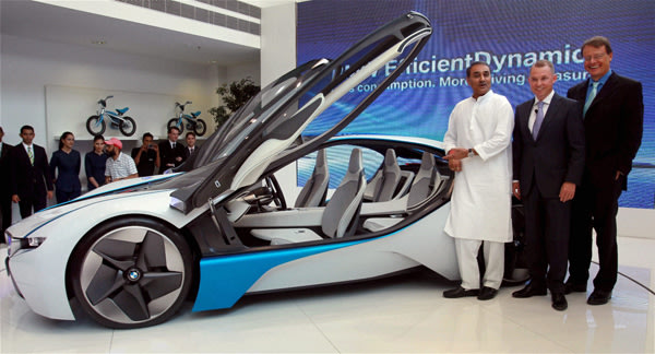 Bmw displays vision efficientdynamics concept car in india price #3