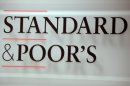 El logo de Standard & Poor's en su oficina de París