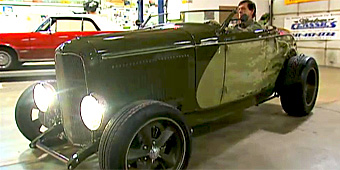 Custom-built roadster for a special cause (Fox)