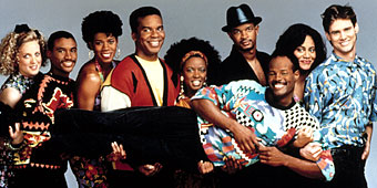 Cast of '90s hit show 'In Living Color' reunites  (GMA/Photo: IN LIVING COLOR, Kelly Coffield, Tommy Davidson, Kim Wayans, David Alan Grier, Damon Wayans, Kim Coles, Jim Carrey, Keenen Ivory Wayans (being held by cast), 1990-94, TM and Copyright (c)20th Century Fox Film Corp. All rights reserved.))