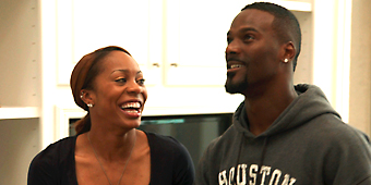 Gold medalist, NFL star's dream marriage (Y! Sports Outside the Game)