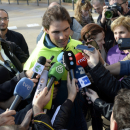 Spanish tennis player Rafael Nadal talks with the media in front of the hospital after successfully undergoing an operation to remove his appendix in Barcelona, Spain, Wednesday, Nov. 5, 2014. A month ago, the tennis star tried to play through suspected appendicitis at the Shanghai Masters but acknowledged experiencing discomfort and was ousted in the second round by fellow Spaniard Feliciano Lopez. Nadal tried to treat his appendix with antibiotics before opting for an appendectomy. Nadal's appendix was removed on Monday using laparoscopy or key-hole surgery, a statement said. (AP Photo/Manu Fernandez)