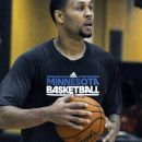 Minnesota Timberwolves guard Brandon Roy works out at the team's training facility in Minneapolis, Thursday, Sept. 13, 2012. Roy, 27, has been in Minnesota for two weeks working out with Timberwolves player development coach Shawn Respert and several Wolves players. The Wolves open training camp Oct. 2. (AP Photo/St. Paul Pioneer Press, Scott Takushi)