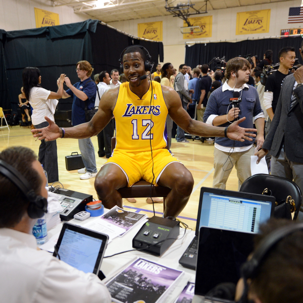 los-angeles-lakers-media-day-20121001-132609-590.jpg