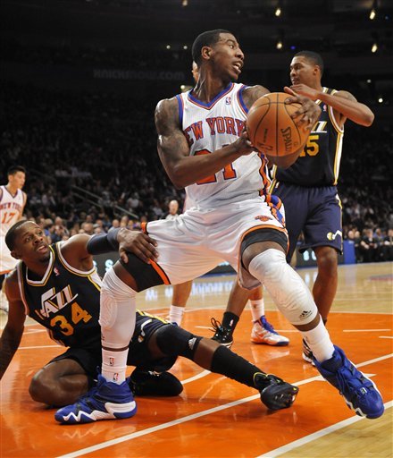 New York Knicks' Iman Shumpert (21) Recovers