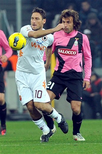 AS Roma Captain Francesco Totti ,left, Vies
