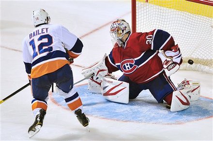 New York Islanders' Josh Bailey (12) Scores