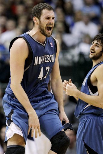 Minnesota Timberwolves Power Forward Kevin Love (42) Reacts