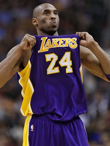 Los Angeles Lakers' Kobe Bryant Adjusts