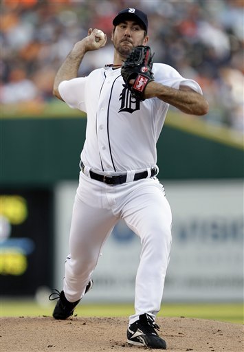 Detroit Tigers Pitcher Justin Verlander Throws