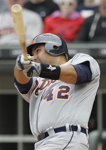 Detroit Tigers' Gerald Laird Hits