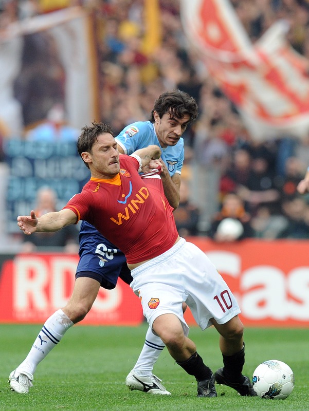 AS Roma's Forward Francesco Totti (front) Vies