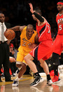 Gasol, Bynum lead Lakers over Hawks (AP)