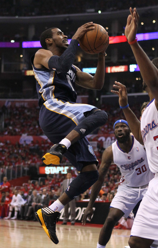   Mike Conley #11 Of The Memphis Grizzlies Goes