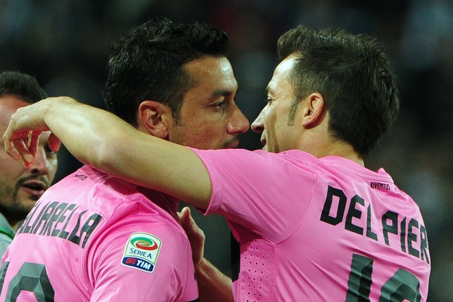 Juventus' Forward Fabio Quaglierella (L) Celebrates