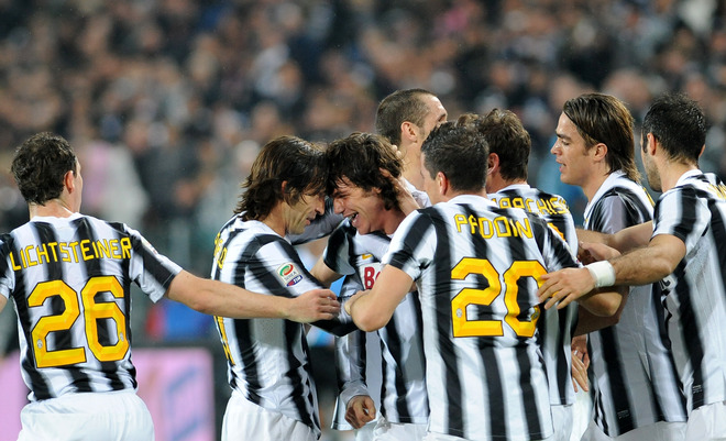 Juventus Defender Paolo De Ceglie (3rd L) Celebrates