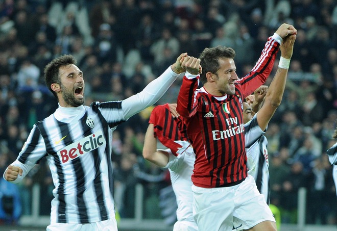 Juventus' Forward Alessandro Del Piero (C) And Juventus' Forward Of Montenegro Mirko Vucinic (L) Celebrate Their Team's