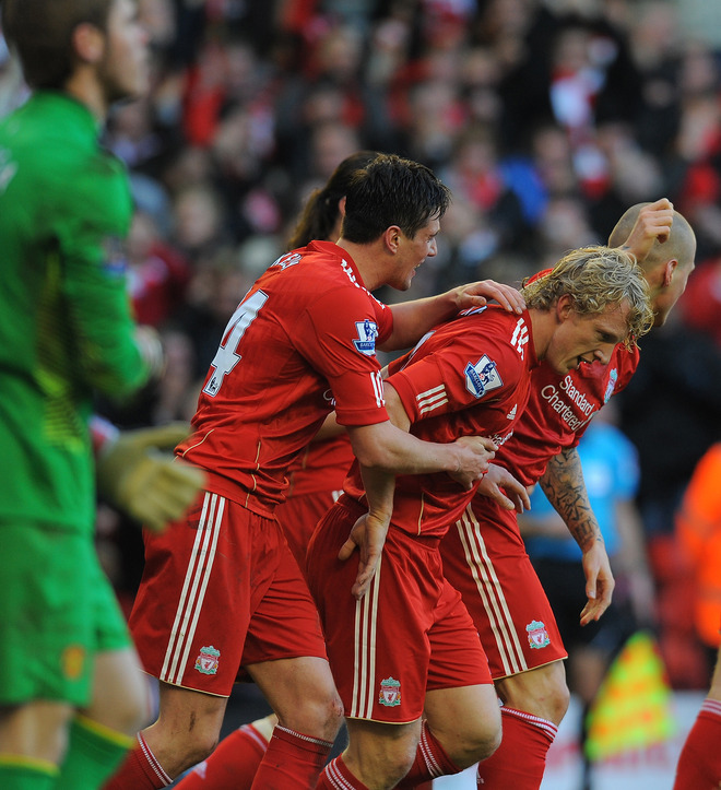 Liverpool's Dutch Striker Dirk Kuyt (2nd R) Celebrates Scoring Their Winning Goal With Team-mates   RESTRICTED TO