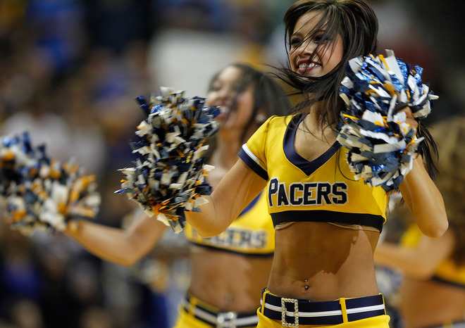  A Member Of The Indiana Pacemates Performs