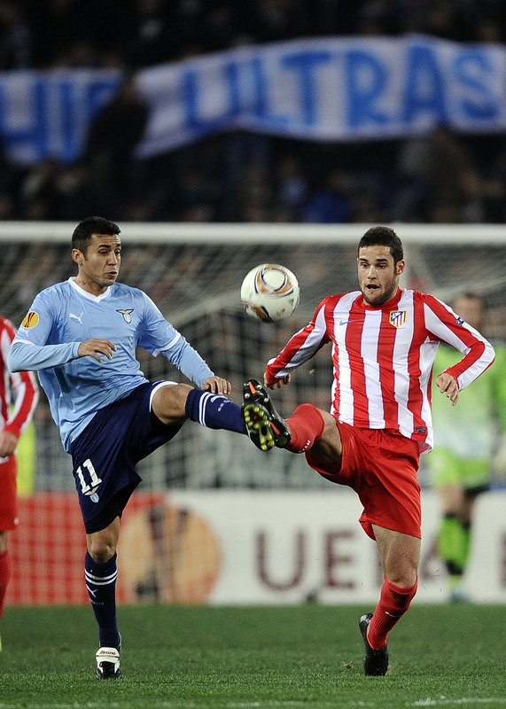 SS Lazio Midfielder Matuzalem (L) Vies